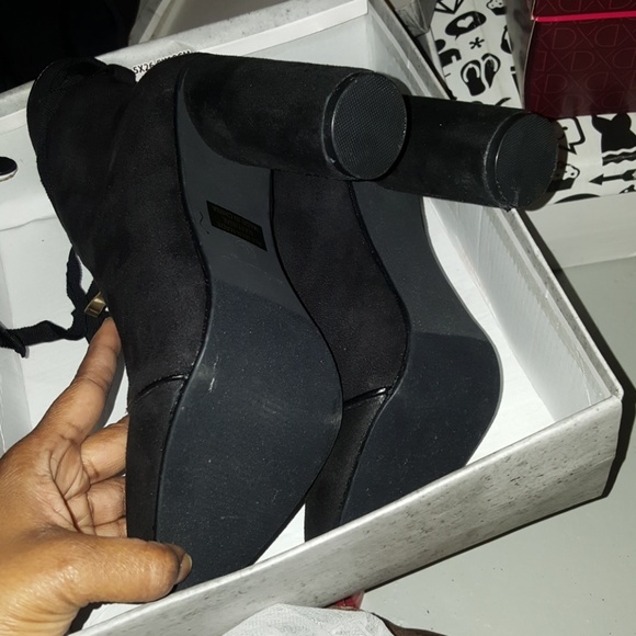 Boots - Picture 6 of 7